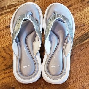 Nike sandals flops